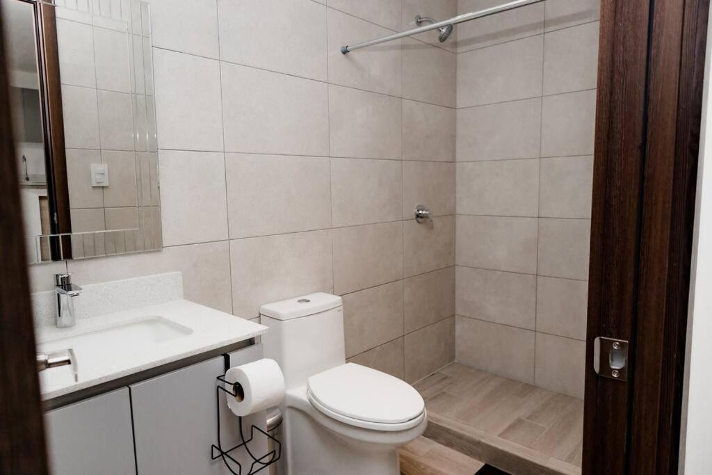 גואטמלה Apartamento De Lujo En Zona 10 מראה חיצוני תמונה